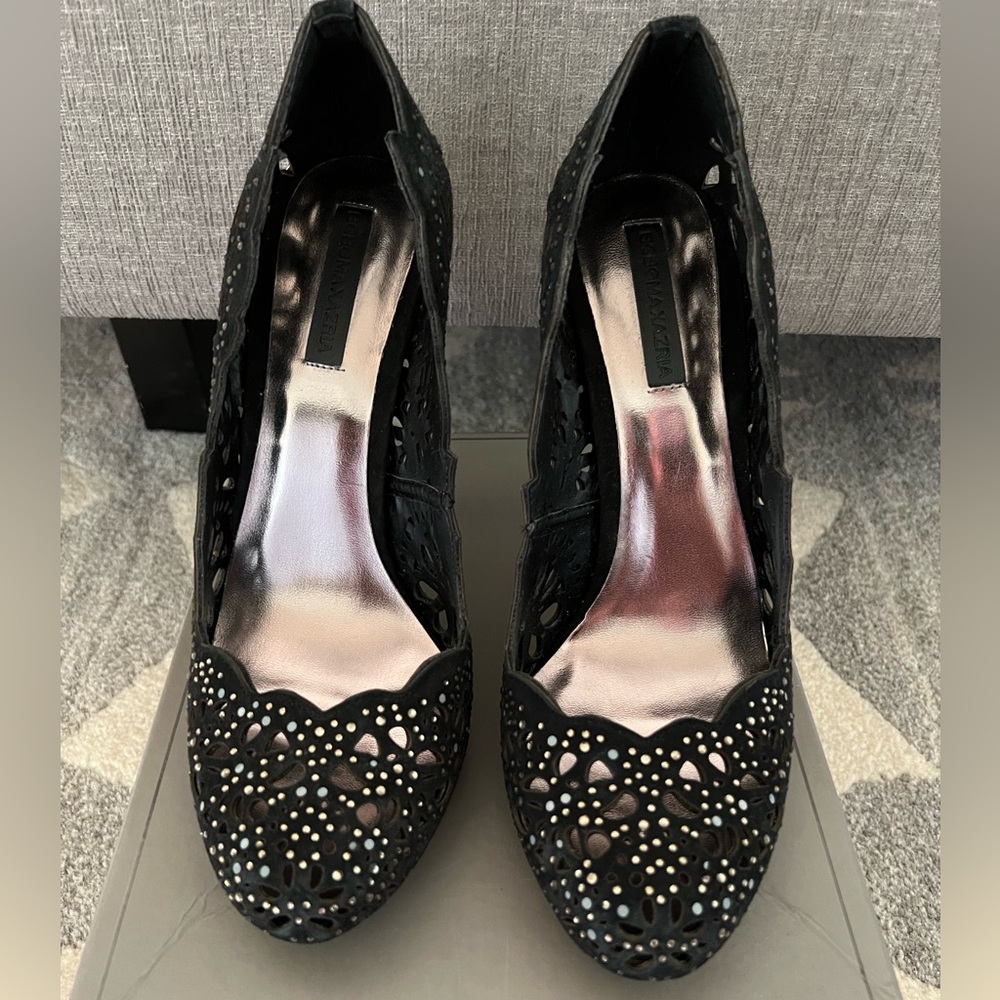 NWT- BCBG Max Azria Black Peacock Pumps- Size 10M